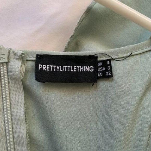 Pretty Little Thing Sage Green Frill Sleeve V-Neck Bodycon Dress - Picture 3 of 3